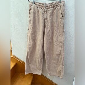 Lisa Says Gah, size 12, Corduroy Beige (pale pink) Pants in excellent condition